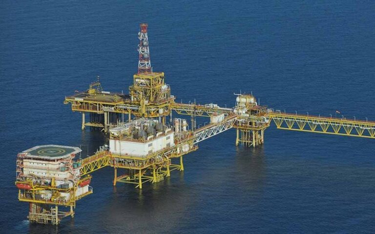 SURINAME-Malaysian energy company discusses offshore plans with the Surinamese government.