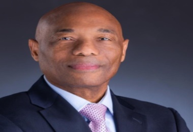 LEON-CDB URGENT CORRECTION CARIBBEAN-St. Vincent PM says evidence against CDB's former President is flimsy