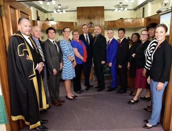 7200F8BD-2336-46A5-B1C8-19770986D25D