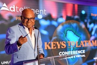 Bartlett-addressing-LATAM-conference