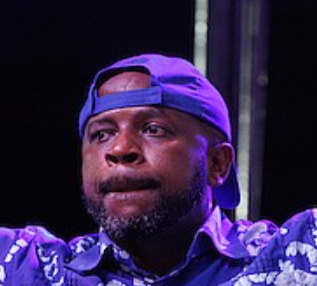 Darron-A.-Pickstock Bahamas senator resigning during parliamentary session