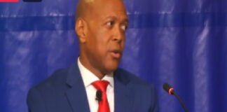 BARBADOS-Central bank governor honoured with GUBA Award for economic leadership. Central Bank Governor GUBA Award ceremony economic leadership.