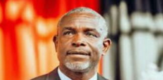 GRENADA-Foreign Affairs Minister says unemployment is 7.5%. Grenada Foreign Affairs Minister presenting unemployment statistics.