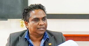 SURINAME-Senior official at state-owned company remanded into custody.