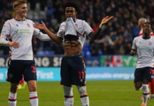 FOOTBALL-Gale’s late strike wins it for Wanderers. Gale late strike wins for Wanderers