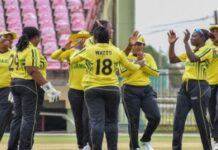 CRICKET-Jamaica chalks up first win against Windwards. Jamaica Scorpions Secure First Win Against Windward Islands Volcanoes
