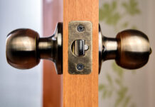 ANTIGUA-Police urge heightened security measures to reduce break-ins across Antigua and Barbuda. Royal Police Force of Antigua and Barbuda urges business owners and residents to implement heightened security measures following series of break-ins across the twin-island nation