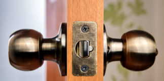 ANTIGUA-Police urge heightened security measures to reduce break-ins across Antigua and Barbuda. Royal Police Force of Antigua and Barbuda urges business owners and residents to implement heightened security measures following series of break-ins across the twin-island nation