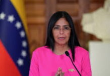 GRENADA-Acting Venezuelan President to visit Grenada. Acting Venezuelan President greeted by Grenadian officials at airport tarmac