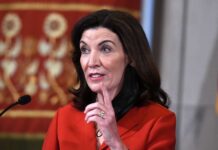 UNITED STATES–Advocates press New York lawmakers to pass immigration protections. Immigration advocates rallying outside New York state capitol