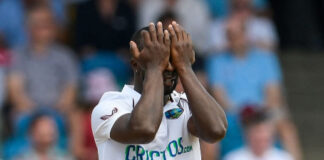 CRICKET-Injury rules Roach out of County Championships. Barbados pacer Roach misses County season due to injury